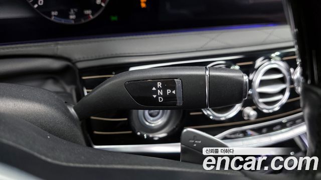 Mercedes-Benz S-Class Maybach S560 4MATIC