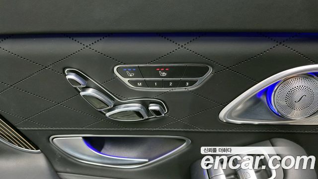 Mercedes-Benz S-Class Maybach S560 4MATIC
