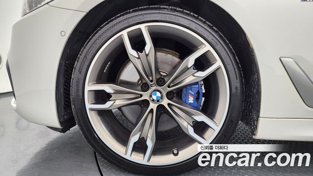 BMW 5-Series 530i M Sport Package
