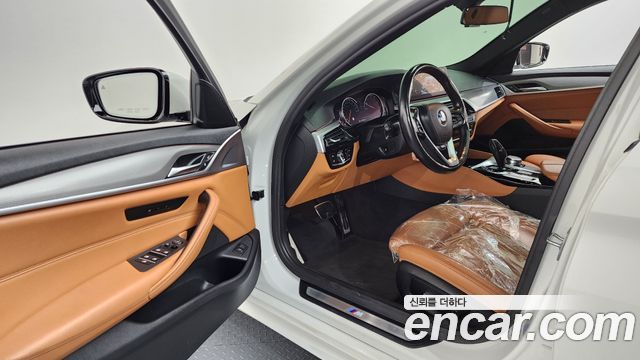 BMW 5-Series 530i M Sport Package
