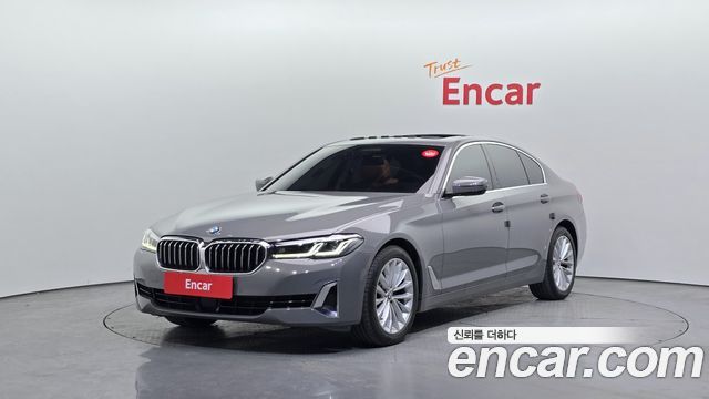 BMW 5-Series 520i Luxury
