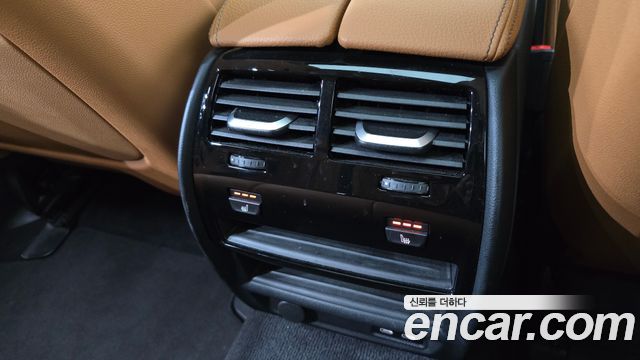 BMW 5-Series 520i Luxury