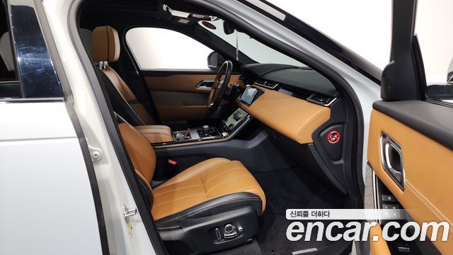 Land Rover Range Rover Velar 3.0 D300 R-Dynamic HSE