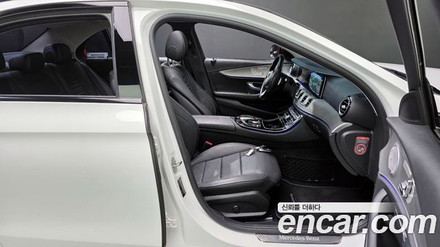 Mercedes-Benz E-Class E300 Avantgarde