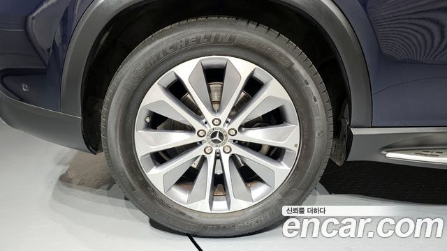 Mercedes-Benz GLE-Class GLE300d 4MATIC