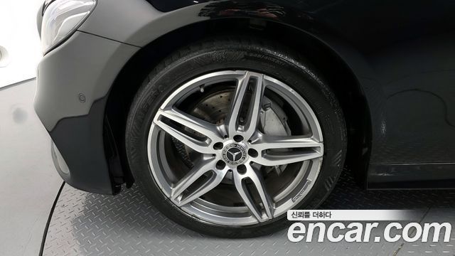 Mercedes-Benz E-Class E220d Coupe