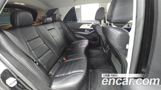 Mercedes-Benz GLE-Class GLE300d 4MATIC