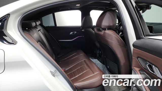 BMW 3-Series 330i M Sport