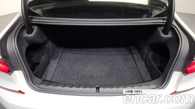 BMW 3-Series 330i M Sport