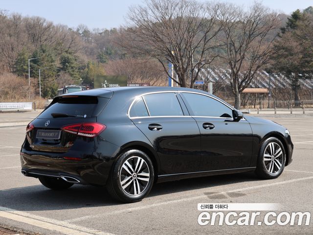 Mercedes-Benz A-Class A220 Hatchback