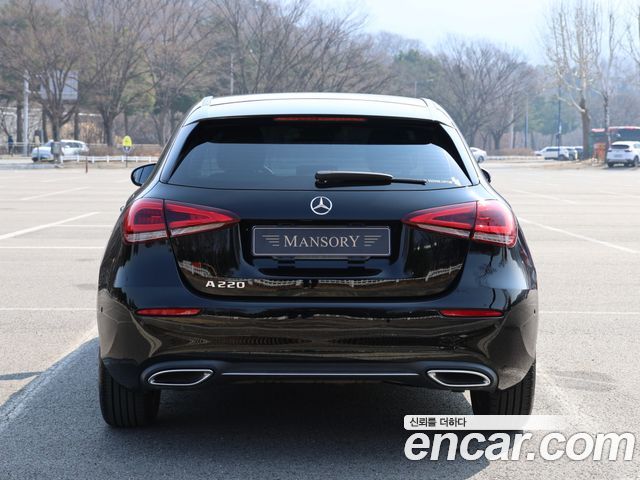 Mercedes-Benz A-Class A220 Hatchback