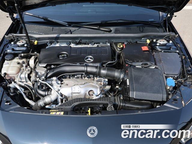Mercedes-Benz A-Class A220 Hatchback