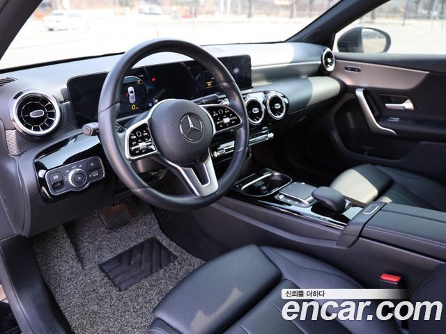 Mercedes-Benz A-Class A220 Hatchback