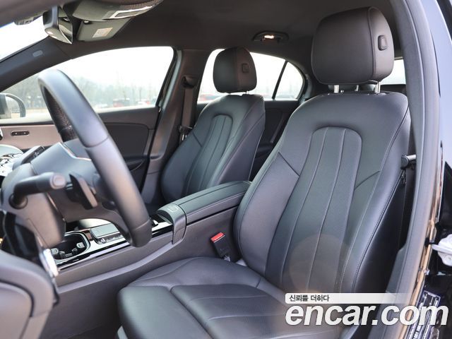 Mercedes-Benz A-Class A220 Hatchback