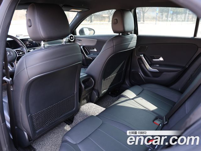 Mercedes-Benz A-Class A220 Hatchback