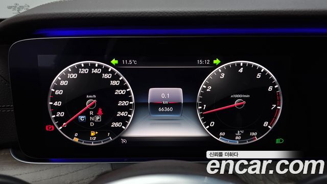 Mercedes-Benz E-Class E300 4MATIC Exclusive