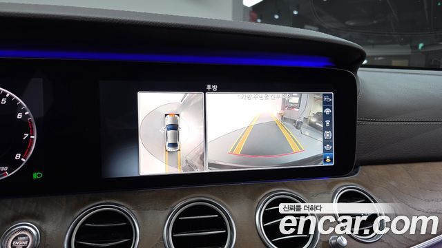 Mercedes-Benz E-Class E300 4MATIC Exclusive