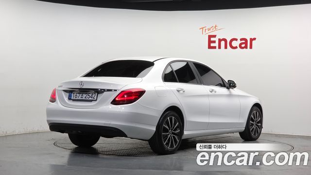 Mercedes-Benz C-Class C200