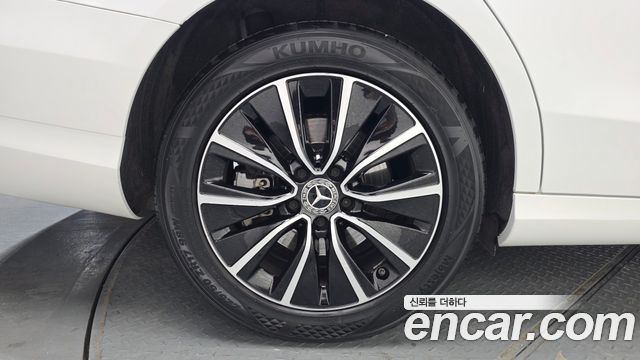 Mercedes-Benz C-Class C200