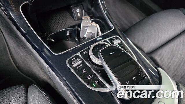 Mercedes-Benz C-Class C200
