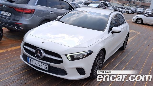 Mercedes-Benz A-Class A220 Hatchback
