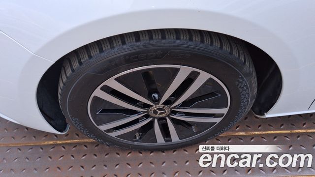 Mercedes-Benz A-Class A220 Hatchback