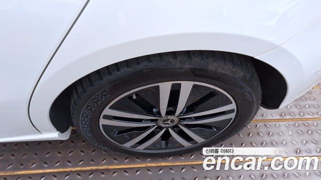 Mercedes-Benz A-Class A220 Hatchback