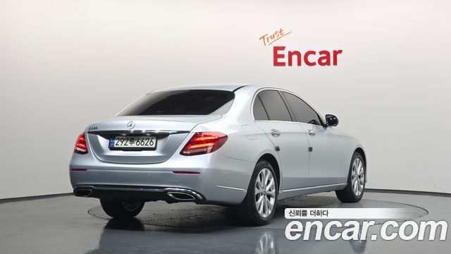 Mercedes-Benz E-Class E300 Exclusive