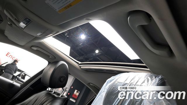 Mercedes-Benz E-Class E300 Exclusive