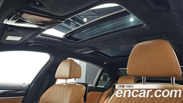 BMW 7-Series 740Li xDrive M Sport Package