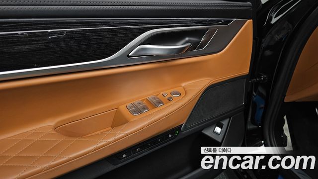 BMW 7-Series 740Li xDrive M Sport Package