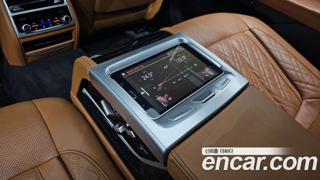 BMW 7-Series 740Li xDrive M Sport Package
