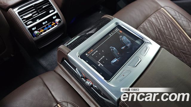 BMW 7-Series 740i M Sport