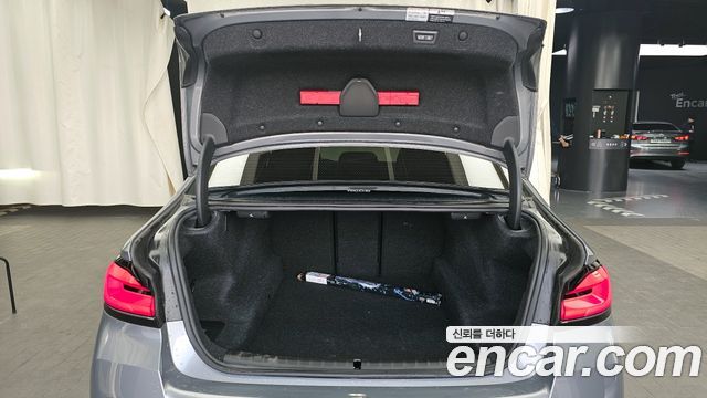 BMW 5-Series 520i M Sport