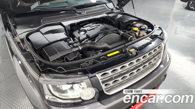 Land Rover Discovery 3.0 SDV6 SE