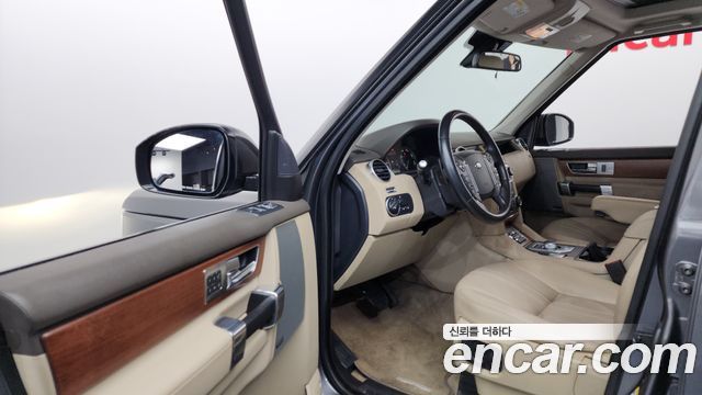 Land Rover Discovery 3.0 SDV6 SE
