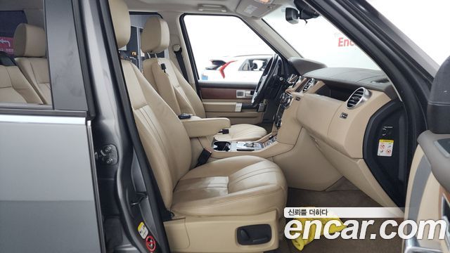 Land Rover Discovery 3.0 SDV6 SE