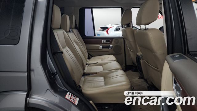 Land Rover Discovery 3.0 SDV6 SE