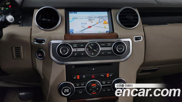 Land Rover Discovery 3.0 SDV6 SE