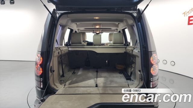 Land Rover Discovery 3.0 SDV6 SE
