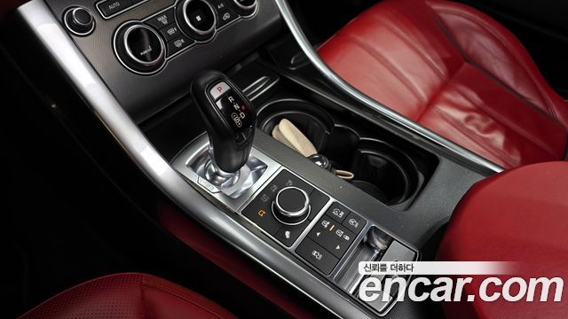 Land Rover Range Rover Sport 3.0 SDV6 HSE Dynamic