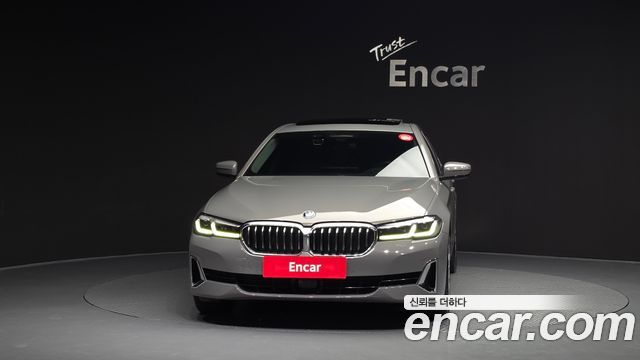 BMW 5-Series 530i Luxury