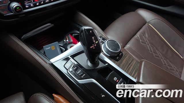 BMW 5-Series 530i Luxury