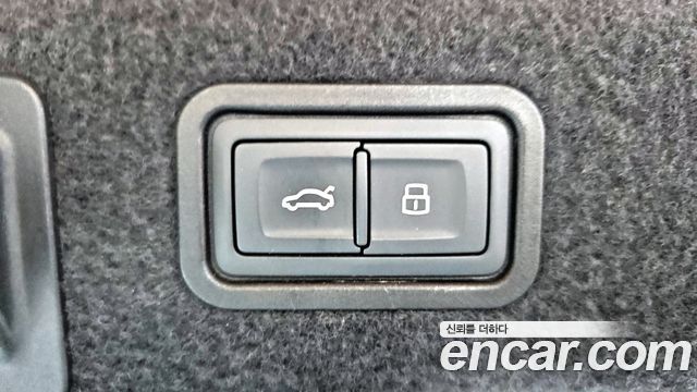 Audi A8 60 TFSI Quattro LWB