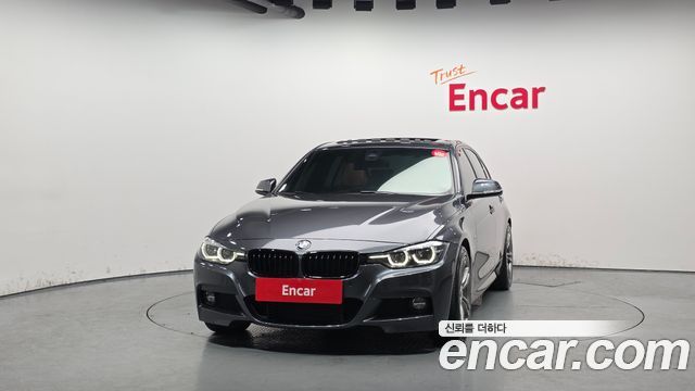BMW 3-Series 330i M Sport Shadow
