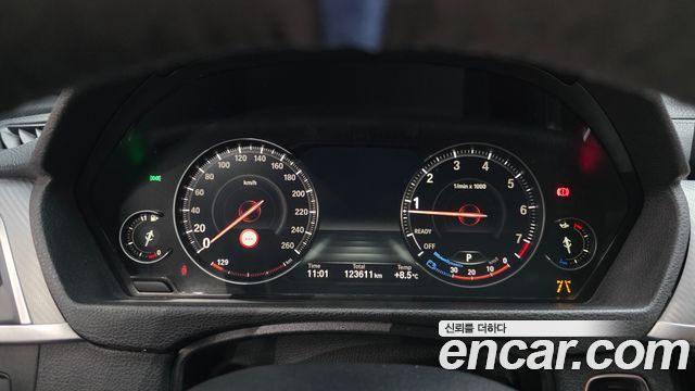 BMW 3-Series 330i M Sport Shadow