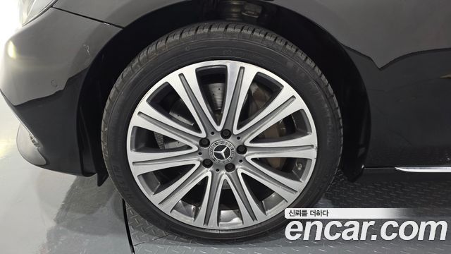 Mercedes-Benz E-Class E450 4MATIC Exclusive