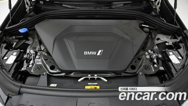 BMW iX1 xDrive 30 M Sport