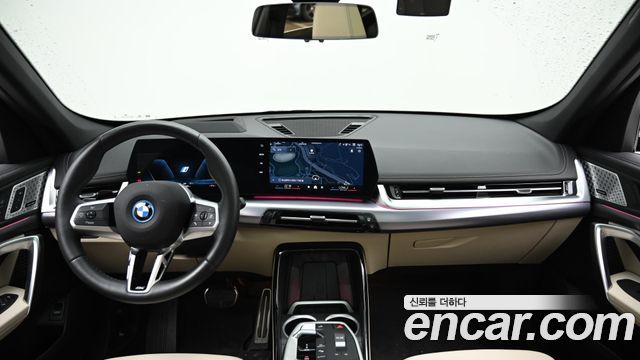 BMW iX1 xDrive 30 M Sport