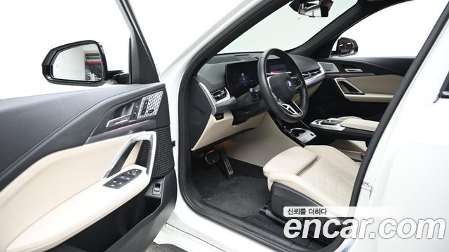BMW iX1 xDrive 30 M Sport